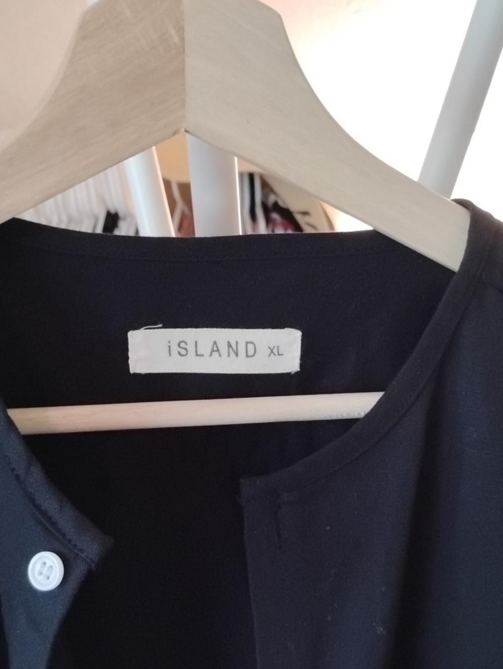 Button-Front Lightweight Fall Shirt Jacket - Picture 3 of 6